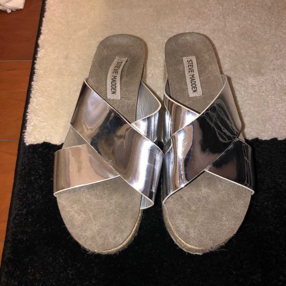 Metallic platform sandals